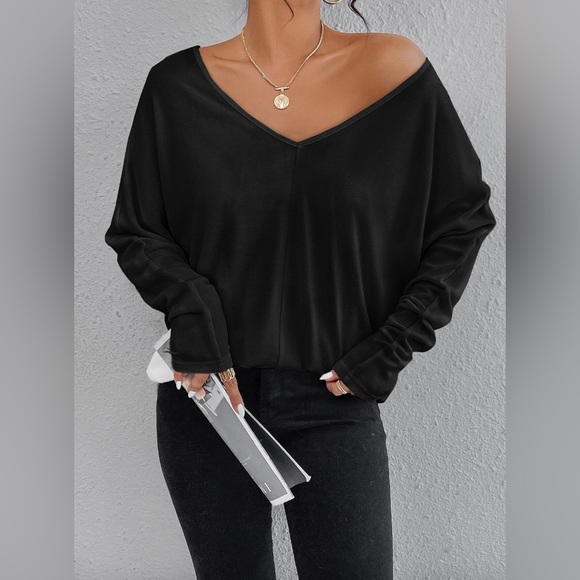 Black Oversized V Neck Batwing Long Sleeve Knit Tee - Picture 3 of 10